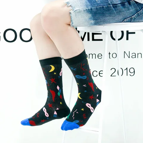 Unisex Vintage Art Printed Crew Socks Cotton Blend Colorful Casual Streetwear Socks