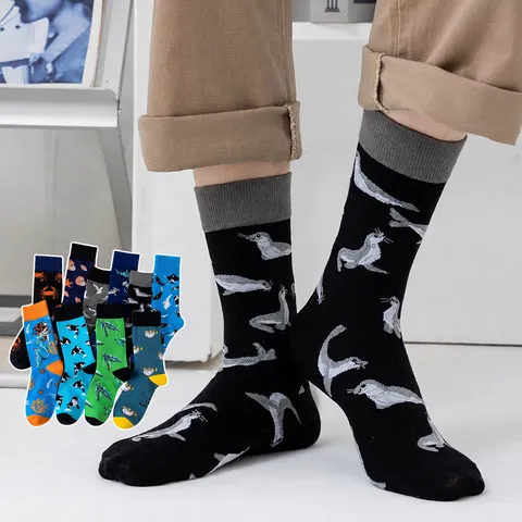 Meereslebewesen Cartoon Druck Baumwollmischung Socken Für Herren Damen Straßentrend Mittlere Socken Atmungsaktive Sportmode Socken