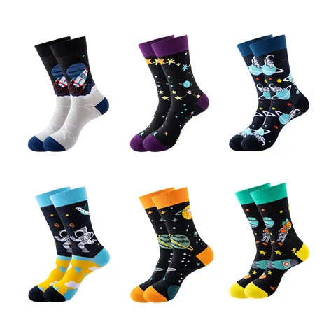 Unisex Cartoon Space Astronaut Print Crew Socks Casual Cotton Novelty Fun Cosmic Starry Sky Fashion Kaltse