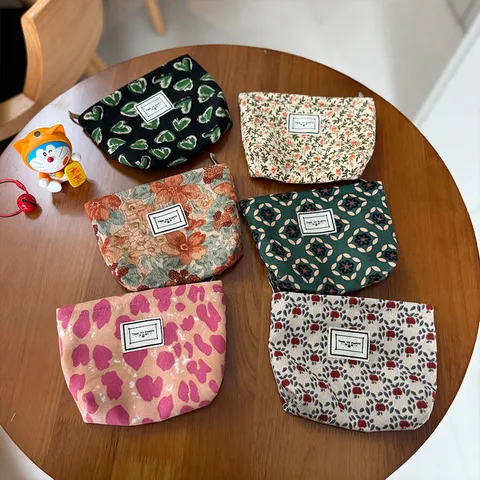 Corduroy Floral Makeup Bag Portable Travel Cosmetic Bag Zipper Storage Pouch Small Printed Corduroy Toiletry Organizer Bag Women