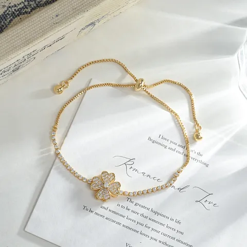 Luxury Copper Rotating Four-leaf Clover Bracelet Shiny Rhinestone Micro-inlaid Adjustable Pull Chain Bracelet For Women Fashion Jewelry