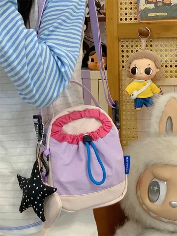 Women Trendy Contrast Color Polyester Drawstring Crossbody Phone Bag Casual Star Pendant Storage Small Shoulder Bag For Daily Commuting