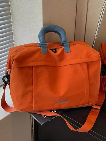 Borsa da Viaggio di Grande Capacità di Moda Per Donna Leggera Borsa da Viaggio in Nylon Con Separazione Secco Umido Sport Palestra Weekend Bagaglio