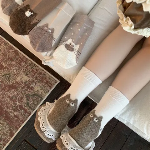 Calcetines de Tubo Medio de Algodón para Mujer Lindo Diseño de Dibujos Animados Cola de Gato Flocada 3D Casual Suave Transpirable Calcetines Diarios