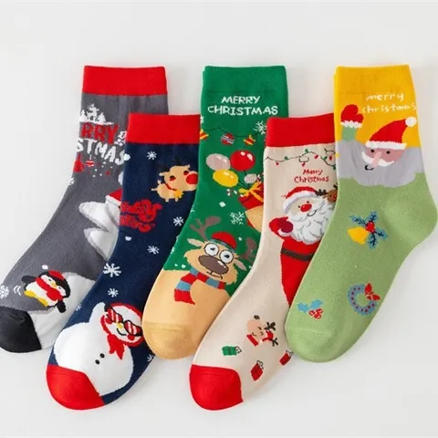 Weihnachten Cartoon Elch Weihnachtsmann Wadenlange Socken Rot Grün Spleißen Lässige Baumwollmischung Wintersocken Für Damen