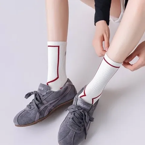 Damen Sportliche Kompression Baumwollmischung Wadenlange Socken Schweißabsorbierend Geruchshemmend Streifen-Akzent Laufen Fitness Socken