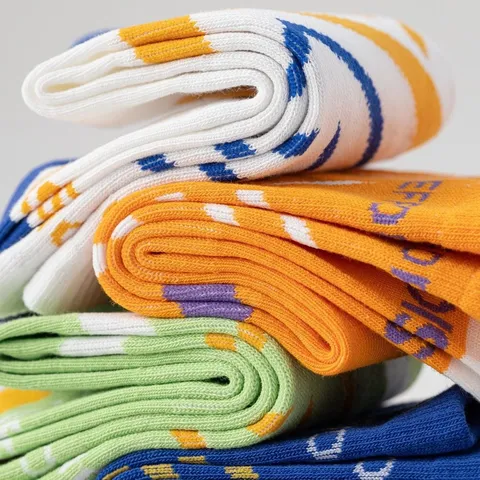 Herren Sport Basketball Socken Baumwollmischung Atmungsaktiv Athletisch Crew Socken Laufen Tennis Training Freizeit Socken