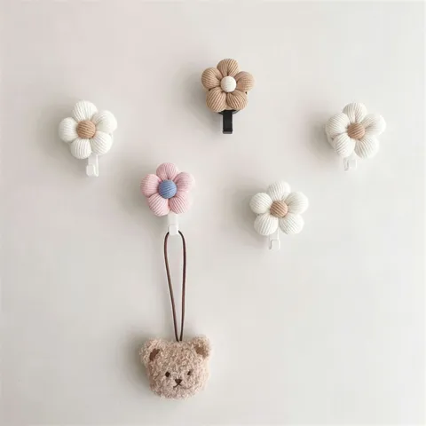 Cute Knitted Flower Adhesive Wall Hooks Korean ins Style Punch-Free Plastic Hanger For Kitchen Bathroom Door Decor Hooks