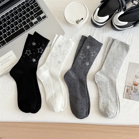 Women Star Rhinestone Mid-Calf Cotton Socks Fashion Breathable Sparkling Starry Sky Pattern Cotton Blend Crew Socks
