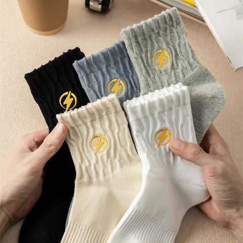 Men Combed Cotton Sport Socks Ribbed Cuff Lightning Embroidered Mid-Calf Casual Basketball Athletic Socks For Teens Daily Wear