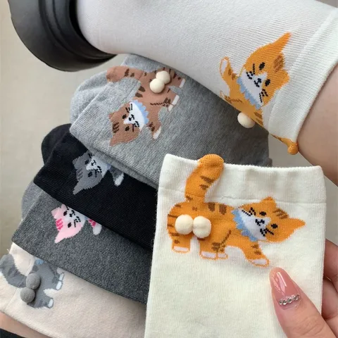 Women Cute 3D Cat Pom-Pom Crew Socks Cotton Blend Cartoon Casual Socks Fun Novelty Animal Breathable Sweat Absorbent Daily Hosiery