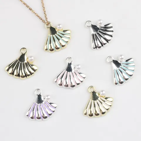 Pendentif Coquillage en Alliage Simple Avec Émail Coloré Incrustation de Perles Artificielles et Strass pour la Fabrication de Bracelets et Colliers DIY