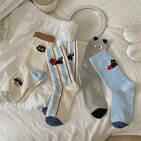 Women Cute Cartoon Black Cat Embroidered Mid-Tube Socks Spring Autumn Sweet Style Cotton Casual Crew Socks