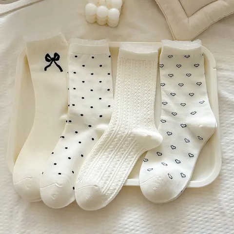 Japanisch Süß Spitzen Rüschen Damen Wadenlange Socken Süße Schleife Pünktchen Herz Kabelstrick Baumwolle Lolita Mode Socken