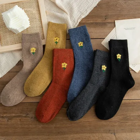 Damen Japanischer Akademie Stil Wolle Wadenhohe Socken Blumen Bestickt Verdickt Warm Einfarbig Socken Herbst Winter
