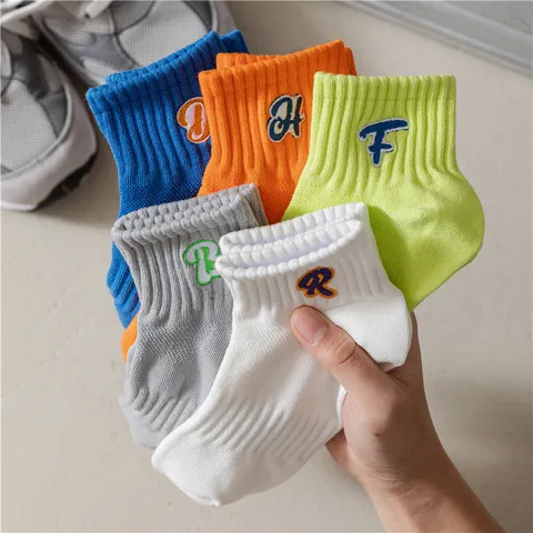 Calzini Sportivi Unisex Ricamati con Lettere Inglesi Comode Calze al Polpaccio in Misto Cotone Colori Fluorescenti Casual per Uomo e Donna
