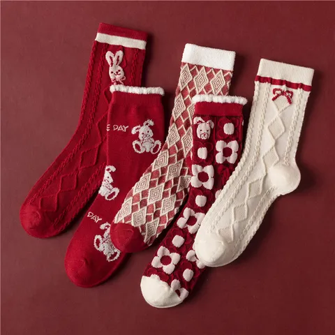 Chaussettes Mi-Mollet Festives en Coton Rouge pour Femmes Mignon Dessin Animé Lapin Ours Losanges Chaussettes Chaudes Respirantes pour Cadeau de Nouvel An