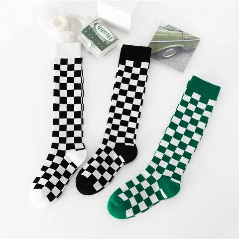 Japanischer Stil Schachbrett Wadenstrümpfe Für Damen Baumwolle Atmungsaktiv Schwarz Weiß Gitter Lange Röhrensocken Mode Stulpen