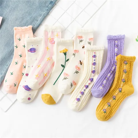 Damen Japanischer Vintage Baumwolle Socken Atmungsaktiv Rüschen Blasenmanschette Blumen Planeten Muster Daily Casual Mode Socken