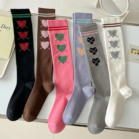 Chaussettes Hautes Style Preppy Français à Motifs Cœur pour Femmes Argyle Tricotées Mi-Bas British Academy Automne Hiver
