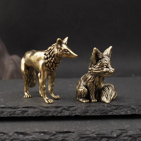 Vintage Brass Solid Fox Ornament Handcrafted Distressed Copper Desktop Decoration Tea Pet Small Metal Animal Statue For Home Office Decor