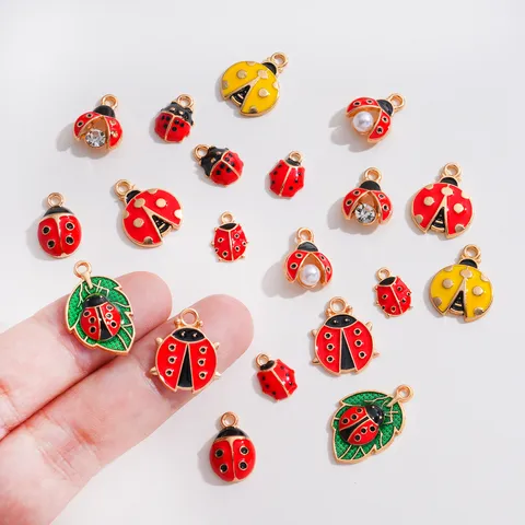 Breloques Coccinelle en Alliage Rétro Goutte d'Huile Pendentifs en Strass et Perles Artificielles pour Fabrication de Bijoux DIY Collier Bracelet
