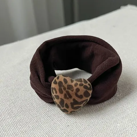 Korean Style Seamless Leopard Print Velvet Hair Scrunchies Vintage Fabric Elastic Hair Ties Heart Star Charm Women Jewelry