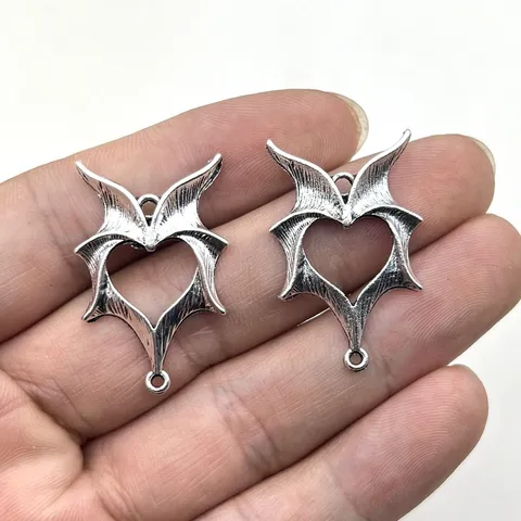 Halloween Retro Devil Wings Pendant Zinc Alloy Bat Wing Heart Charms DIY Jewelry Finding Accessory For Necklace Earrings