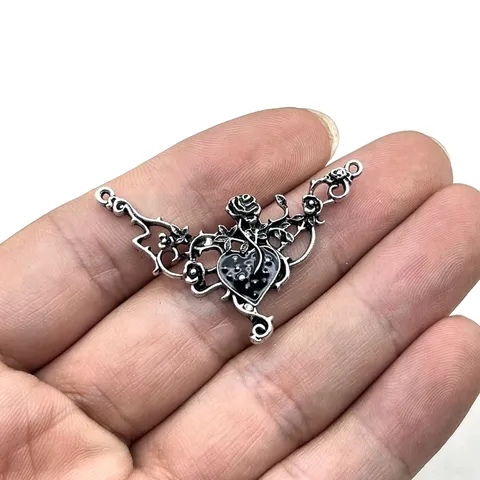 Pendentif Cœur Vigne Fleur Rose Gothique Vintage en Alliage de Zinc Strass Électroplaqué Accessoires de Bijoux DIY Artisanat