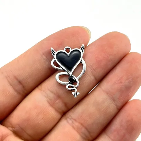 Ciondolo Cuore Diavolo Gotico in Lega Strass Smalto Charms per Fai da Te Collana Orecchini Accessori per Gioielli Stile Punk