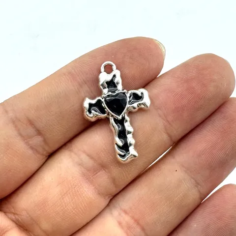 Vintage Zinklegierung Kreuz Herz Strass Anhänger Gotik Punk DIY Schmuckherstellung Charms Retro Emaille Kreuz Zubehör