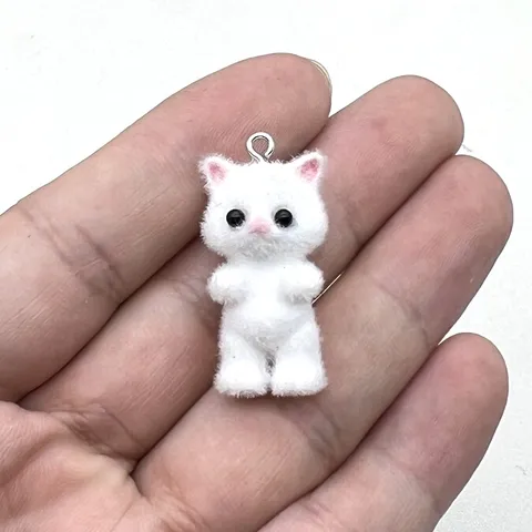 Süßer Beflockter Katzenanhänger Aus Harz 3D Cartoon Tier Kätzchen Puppe Anhänger Für DIY Schlüsselbund Tasche Telefon Deko Zubehör