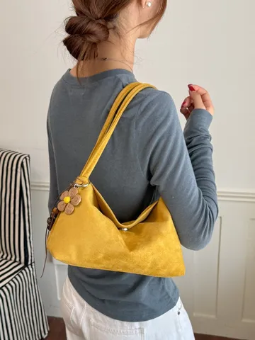 Sac à Main Épaule en Suède pour Femmes Sac Sous le Bras Souple Minimaliste Avec Charme de Fleur Sac Navette Décontracté
