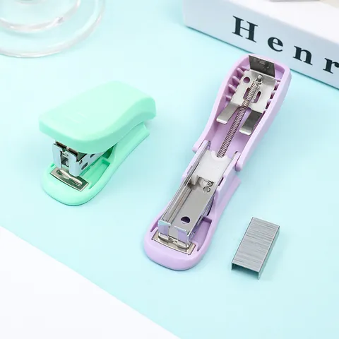 Kreativer Macaron Mini Hefter Tragbares Handheld Bindewerkzeug Für Büro Studenten Schulbedarf Schreibtisch Heftzubehör