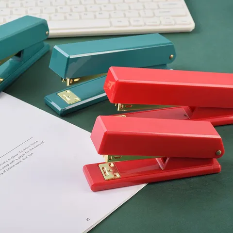 Luxury Christmas Stapler Red Green Gold ABS Metal Effortless Office Desktop Stapler For Paper Binding Elegant Stationery