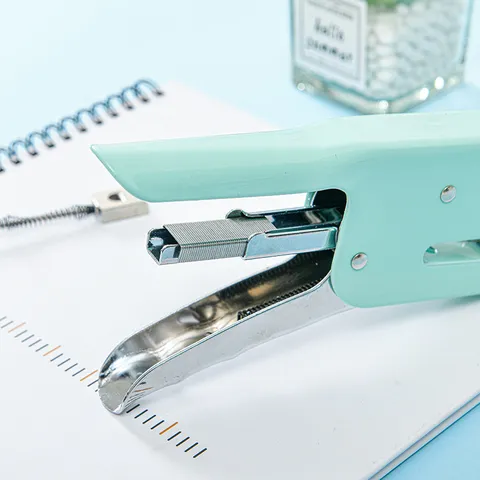 Effort-Saving Handheld Metal Stapler Macaron Color Heavy Duty Stapling Machine For Office School Takeout Packaging Stationery Supply