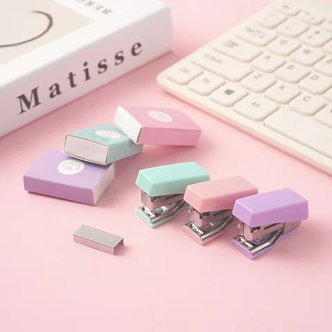Macaron Farbe Bär Schreibwaren Set Metall Kunststoff Büroklammern Lange Schwanz Clips Reißzwecken Mini Tacker Für Schule Büro Schreibtisch
