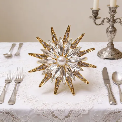 Gold Plated Metal Rhinestone Sunflower Napkin Ring With Artificial Pearl European Luxury Starburst Napkin Buckle For Hotel Banquet Table Decor