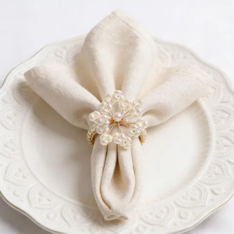 Luxury Gold Woven Floral Napkin Rings With Artificial Pearl For Hotel Wedding Table Decor Elegant Napkin Buckle Holder