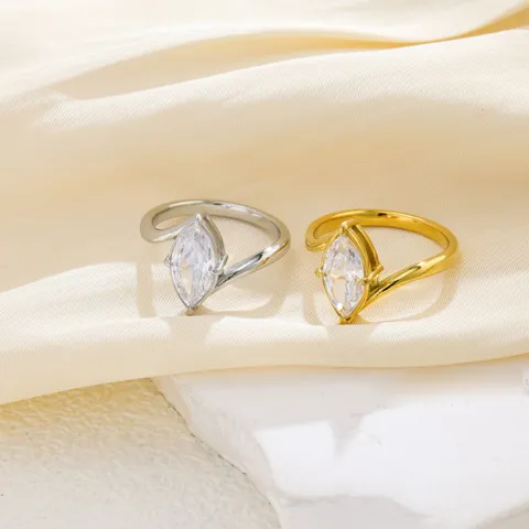 Anillo de Circonia Marquise de Acero Inoxidable Estilo Europeo y Americano Moda Pareja Anillo de Dedo de Acero de Titanio Joyería Regalo