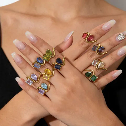 French Vintage Stainless Steel 18K Gold Plated Geometric Hollow Out Twin Rhinestone Stacking Ring For Women Luxury Hand Jewelry Gift