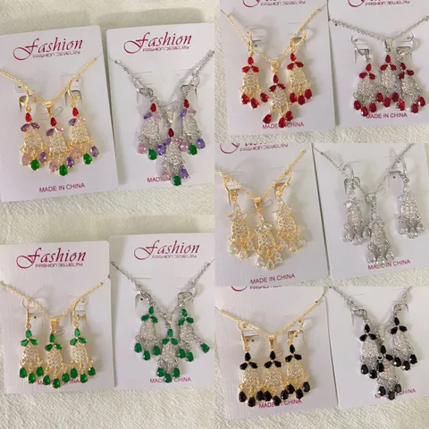 Set di Gioielli Orecchini Collana con Nappina Acchiappasogni in Rame Strass Vintage Francese Accessorio Elegante da Festa per Donna