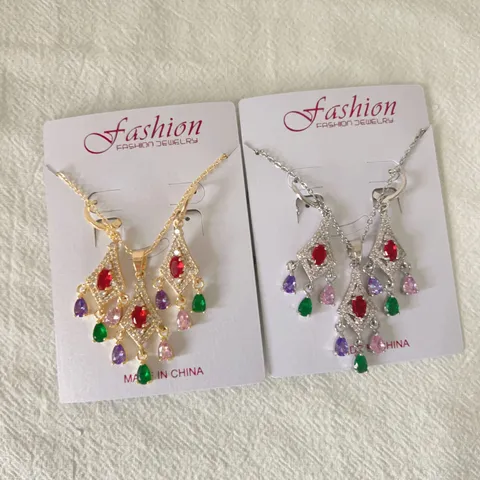 Set di Gioielli Orecchini Collana Con Ciondolo a Nappina Acchiappasogni in Rame Zirconia Vintage Francese per Decorazione Festa Donna