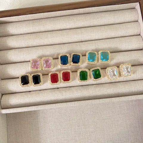 Orecchini a Bottone Geometrici Quadrati in Rame Placcato Oro Stile Francese Micro Intarsiato Strass Colorati Orecchini per Donna Regalo Gioielli
