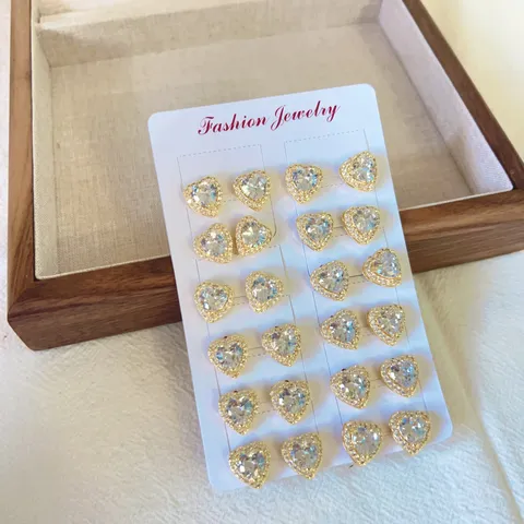 Semplici Orecchini a Bottone a Cuore in Strass di Rame Placcato Oro Francese Orecchini a Cuore in Cristallo Colorato Intarsiati per Donna Gioielli Pendolari Quotidiani