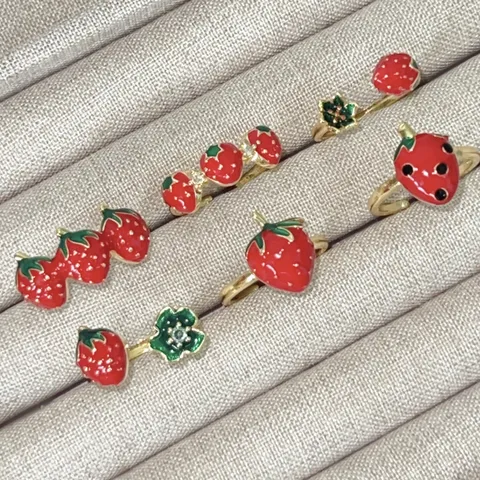 Anello in Rame Regolabile Aperto da Donna Dolce Fragola Smaltata Ciliegia Modello Floreale Strass Anelli Moda Gioielli Frutta Regalo