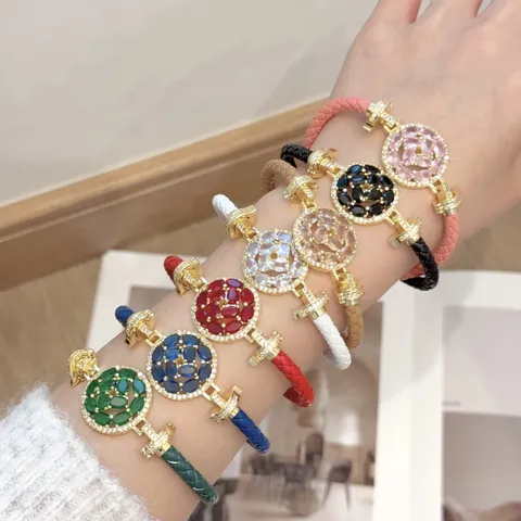Luxus Vergoldetes Kupfer Strass Rund Anhänger Geflochtenes Leder Kordel Armband Für Damen Geometrisch Edel Modisch Pendeln Handschmuck
