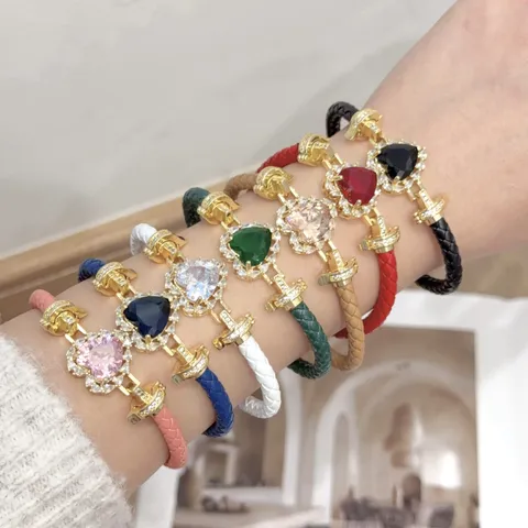 Bracciale a Cuore con Zirconia per Donna in Rame Placcato Oro 18K Cordino in Pelle Intrecciata Micro Intarsiato Gioielli