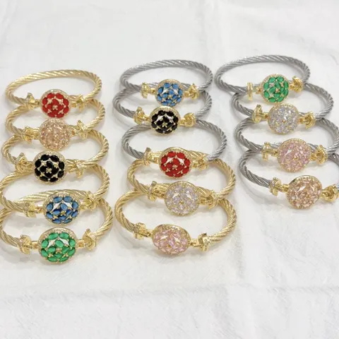 Bracciale a Fune Intrecciata di Lusso Leggero Europeo in Rame Placcato Oro 18K Micro Intarsiato Zirconia Tondo per Gioielli da Donna