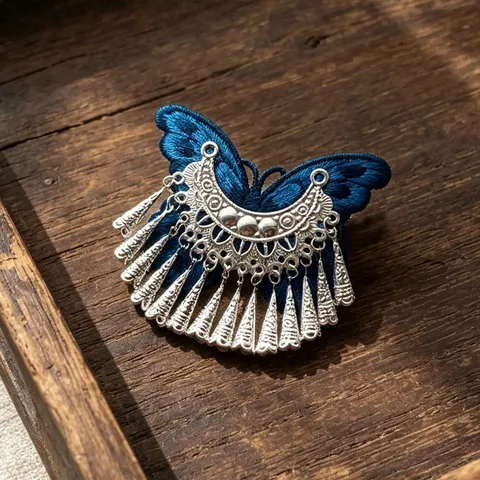 Ethnic Style Embroidered Butterfly Tassel Hair Clip New Chinese Hmong Faux Silver Bell Duckbill Side Clip Hanfu Headpiece